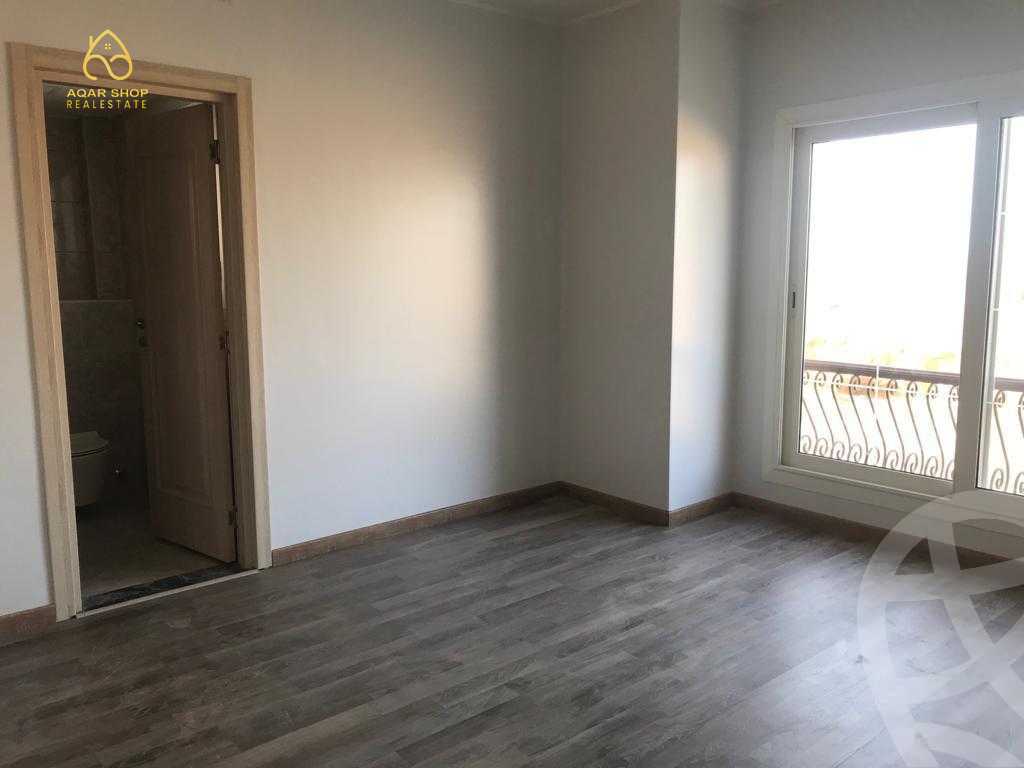 https://aqarmap.com.eg/en/listing/4049894-for-sale-cairo-new-cairo-compounds-mountain-view-hyde-park
