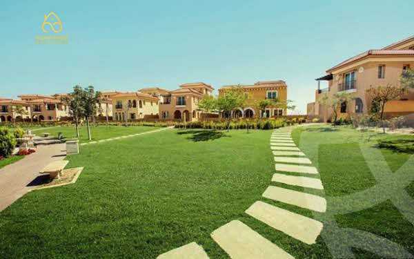 https://aqarmap.com.eg/en/listing/4128035-for-sale-cairo-new-cairo-compounds-mountain-view-hyde-park