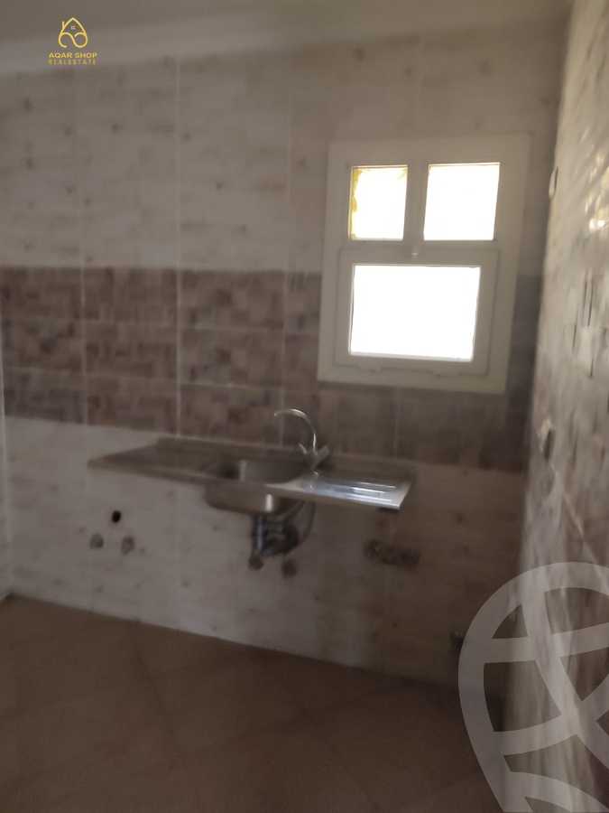 https://aqarmap.com.eg/ar/listing/4052571-for-rent-cairo-new-cairo-compounds-jyd