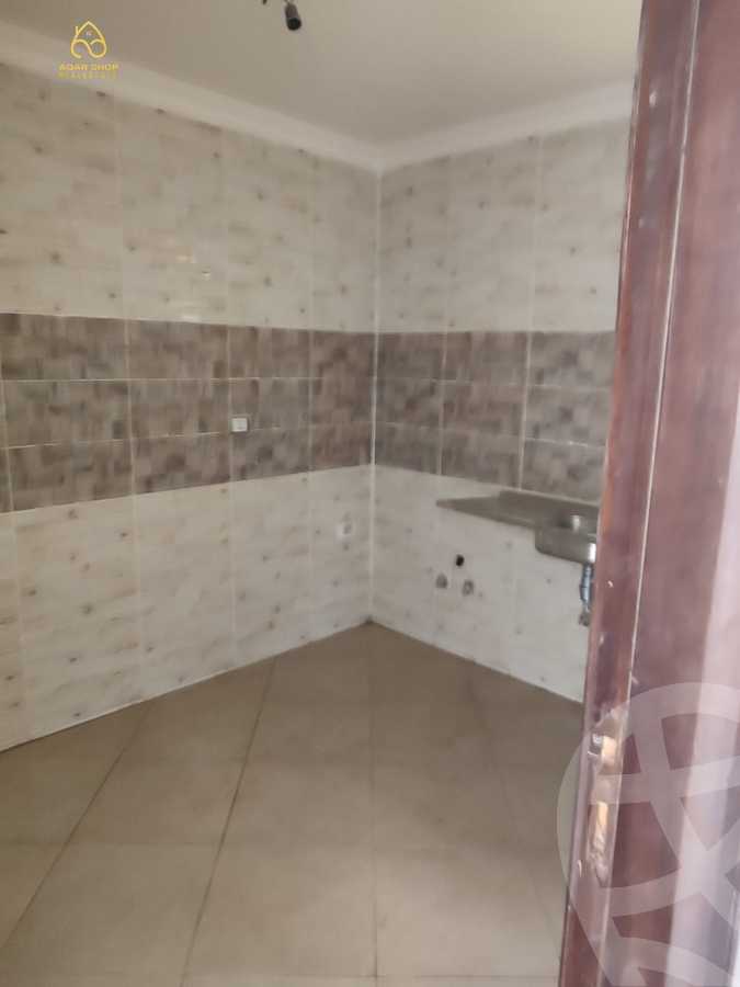 https://aqarmap.com.eg/ar/listing/4052571-for-rent-cairo-new-cairo-compounds-jyd
