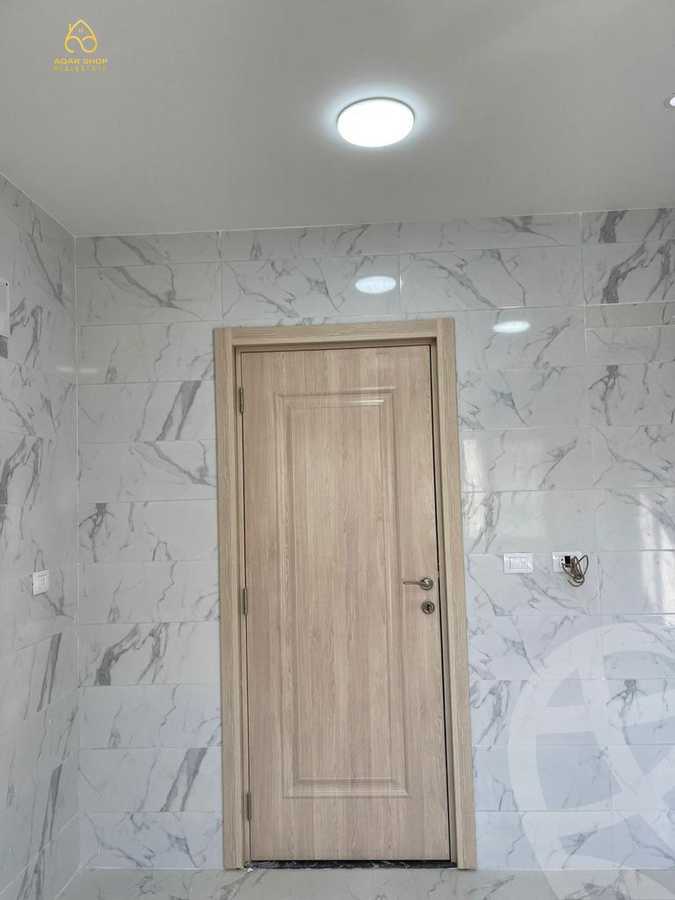 https://aqarmap.com.eg/en/listing/4052638-for-sale-cairo-new-cairo-compounds-mountain-view-hyde-park