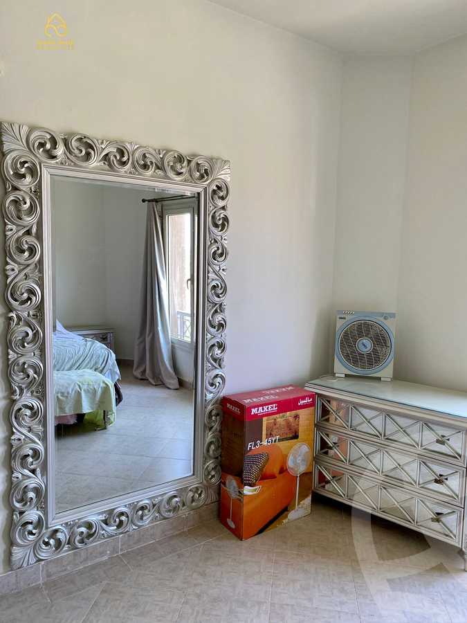 https://aqarmap.com.eg/ar/listing/4062858-for-rent-cairo-new-cairo-compounds-mena-residence