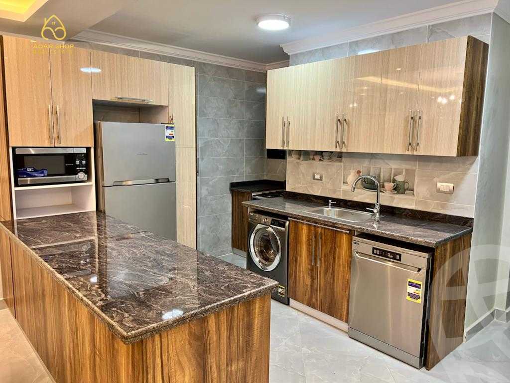 https://aqarmap.com.eg/ar/listing/4088755-for-rent-cairo-new-cairo-compounds-azad
