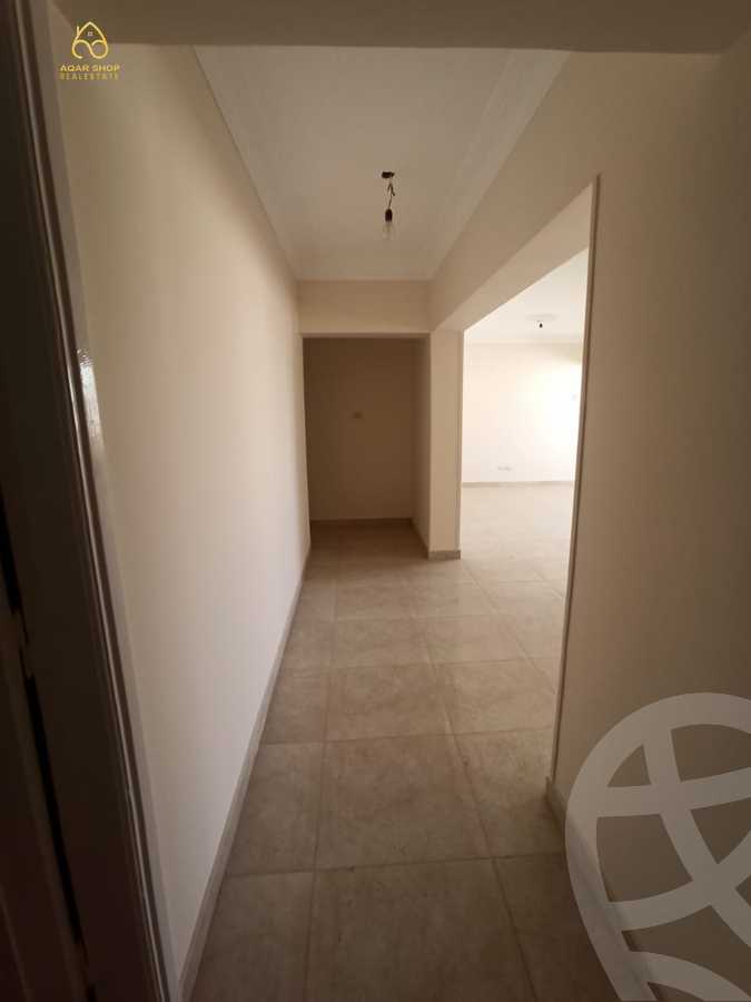 https://aqarmap.com.eg/en/listing/4089374-for-rent-cairo-new-cairo-compounds-la-rose