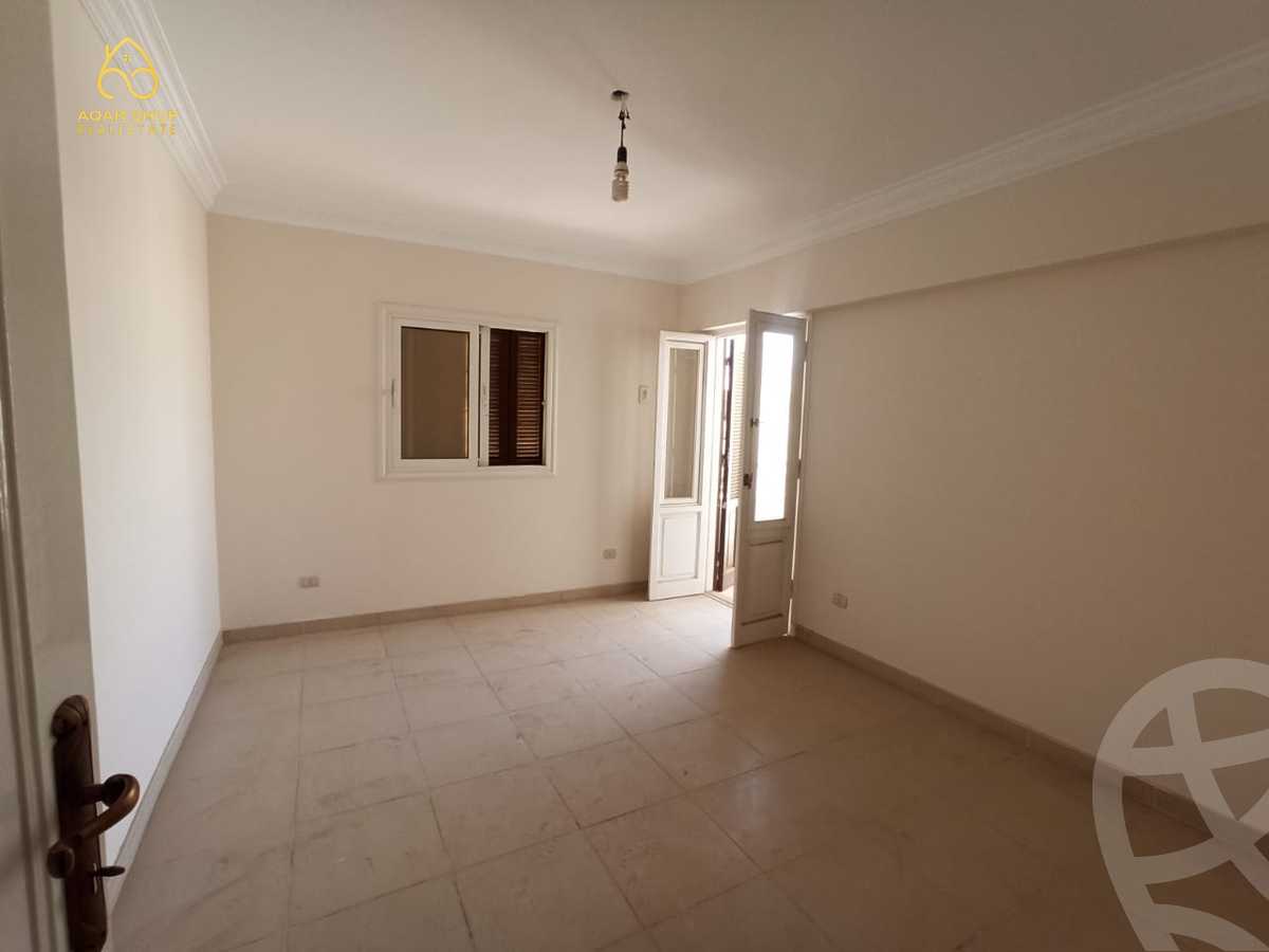 https://aqarmap.com.eg/en/listing/4089374-for-rent-cairo-new-cairo-compounds-la-rose