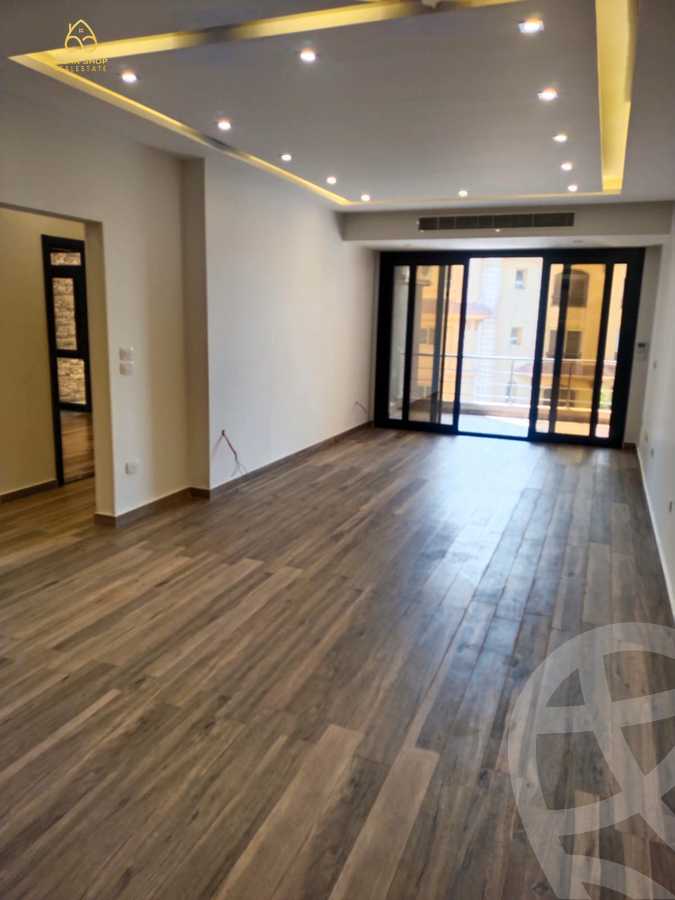 https://aqarmap.com.eg/en/listing/4102460-for-sale-cairo-new-cairo-compounds-midtown
