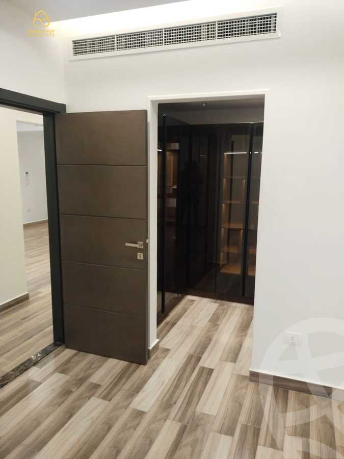 https://aqarmap.com.eg/en/listing/4102460-for-sale-cairo-new-cairo-compounds-midtown