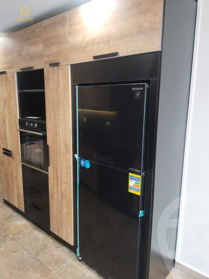https://aqarmap.com.eg/en/listing/4102460-for-sale-cairo-new-cairo-compounds-midtown