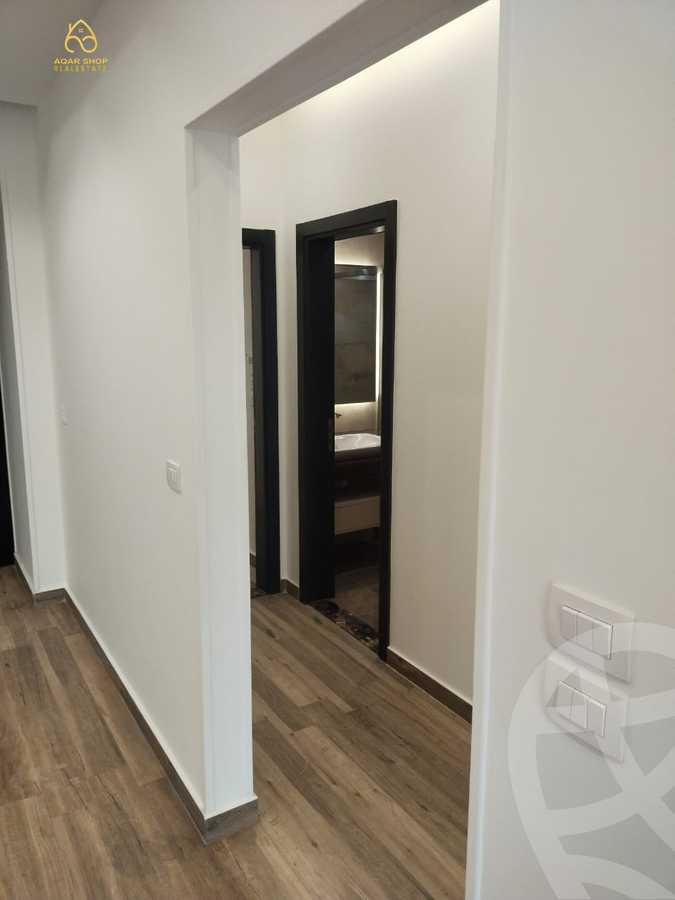 https://aqarmap.com.eg/en/listing/4102460-for-sale-cairo-new-cairo-compounds-midtown