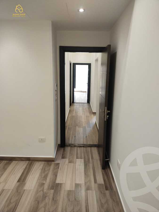 https://aqarmap.com.eg/en/listing/4102460-for-sale-cairo-new-cairo-compounds-midtown
