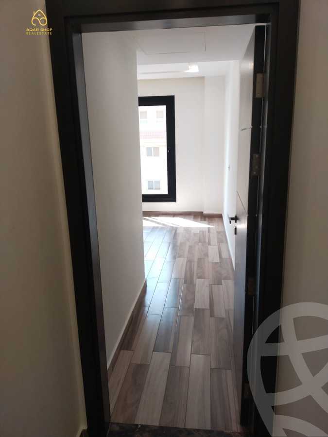 https://aqarmap.com.eg/en/listing/4102460-for-sale-cairo-new-cairo-compounds-midtown