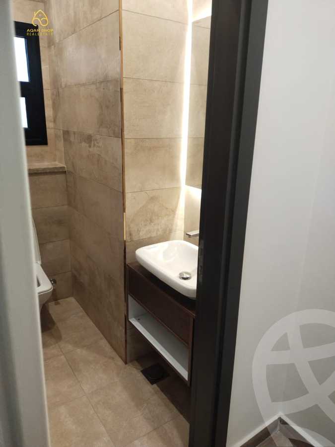 https://aqarmap.com.eg/en/listing/4102460-for-sale-cairo-new-cairo-compounds-midtown