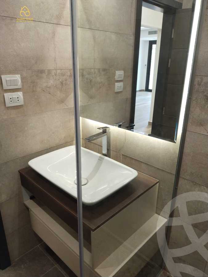 https://aqarmap.com.eg/en/listing/4102460-for-sale-cairo-new-cairo-compounds-midtown
