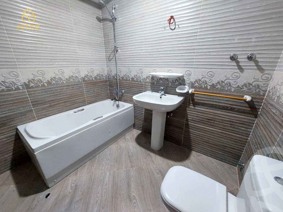 https://aqarmap.com.eg/en/listing/4102504-for-rent-new-cairo-gharb-arabella-doctor-hani-maher-st