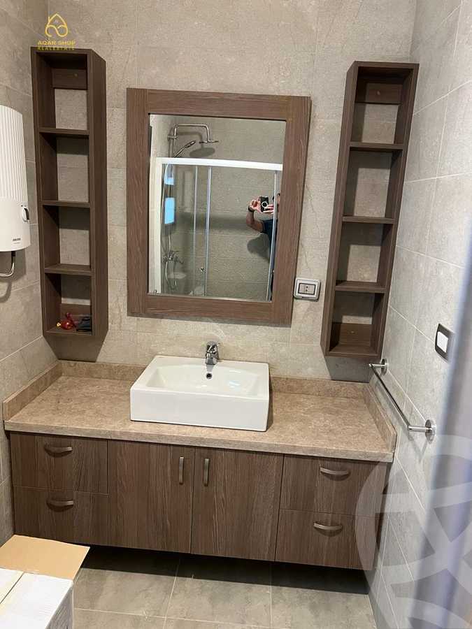 https://aqarmap.com.eg/ar/listing/4113214-for-rent-cairo-new-cairo-compounds-kmbwnd-fyldj-jyt-blm-hylz