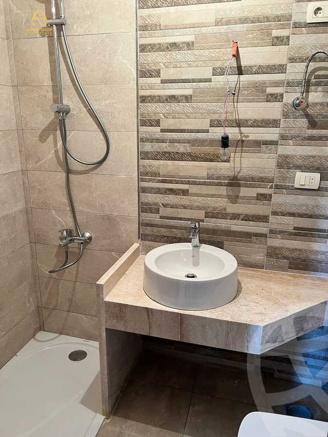 https://aqarmap.com.eg/en/listing/4129352-for-rent-cairo-new-cairo-compounds-el-patio-oro