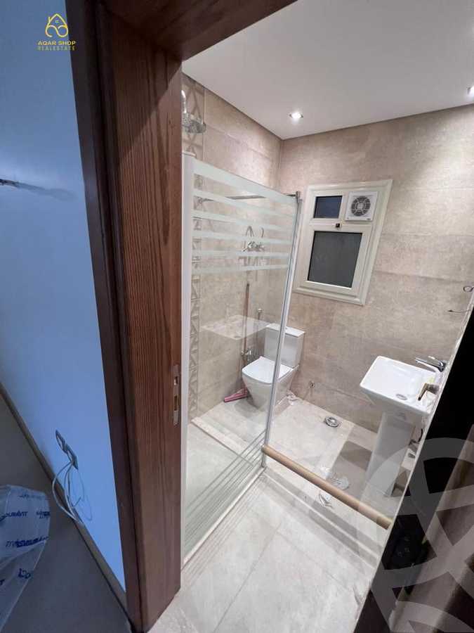 https://aqarmap.com.eg/en/listing/4133650-for-rent-cairo-new-cairo-compounds-mountain-view-hyde-park