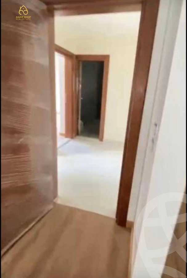https://aqarmap.com.eg/en/listing/4133650-for-rent-cairo-new-cairo-compounds-mountain-view-hyde-park