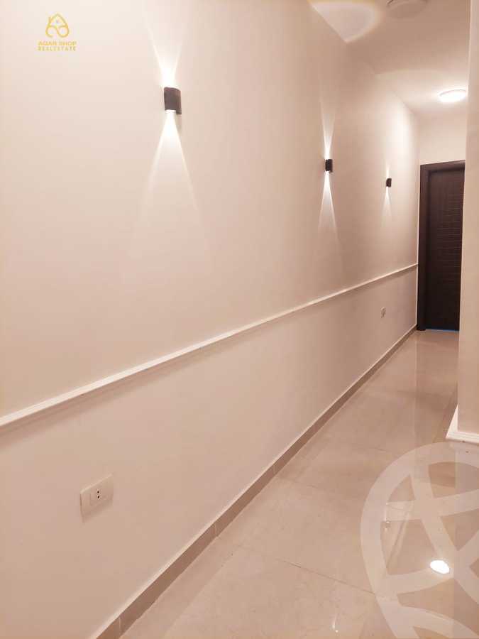 https://aqarmap.com.eg/en/listing/4134121-for-rent-cairo-new-cairo-compounds-mountain-view-hyde-park