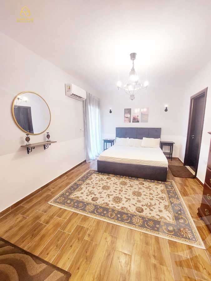 https://aqarmap.com.eg/en/listing/4134121-for-rent-cairo-new-cairo-compounds-mountain-view-hyde-park