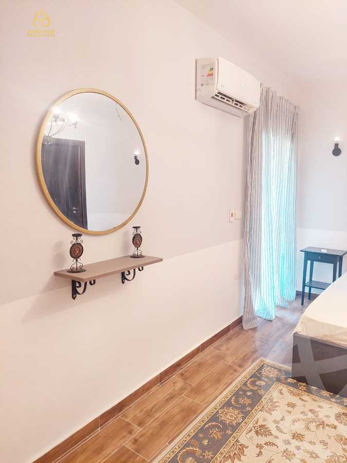 https://aqarmap.com.eg/en/listing/4134121-for-rent-cairo-new-cairo-compounds-mountain-view-hyde-park