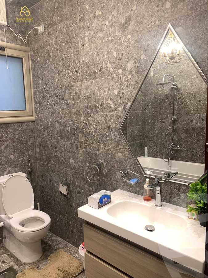https://aqarmap.com.eg/en/listing/4211725-for-rent-cairo-new-cairo-compounds-moon-valley