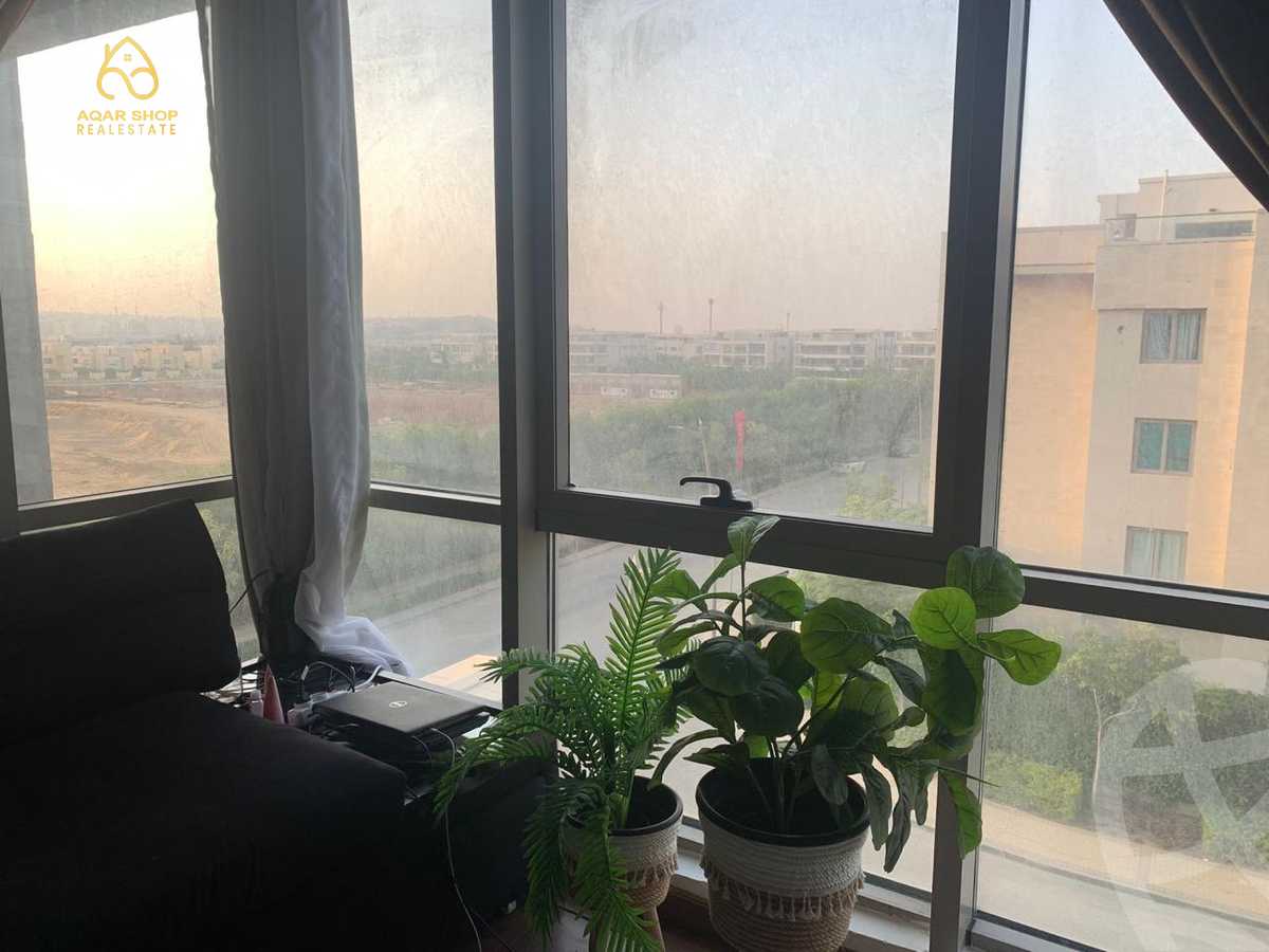 https://aqarmap.com.eg/en/listing/4211725-for-rent-cairo-new-cairo-compounds-moon-valley