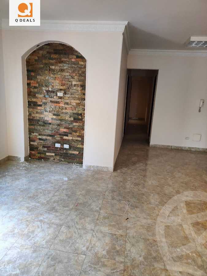 https://aqarmap.com.eg/ar/listing/3959442-for-rent-cairo-new-cairo-ltjm-lkhms-el-ahyaa-fifth-neighborhood-street-27