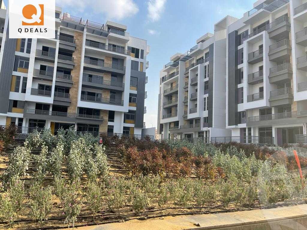 https://aqarmap.com.eg/en/listing/5390236-for-sale-cairo-new-cairo-compounds-dh-ykwn-ryzdns-styl-hwm
