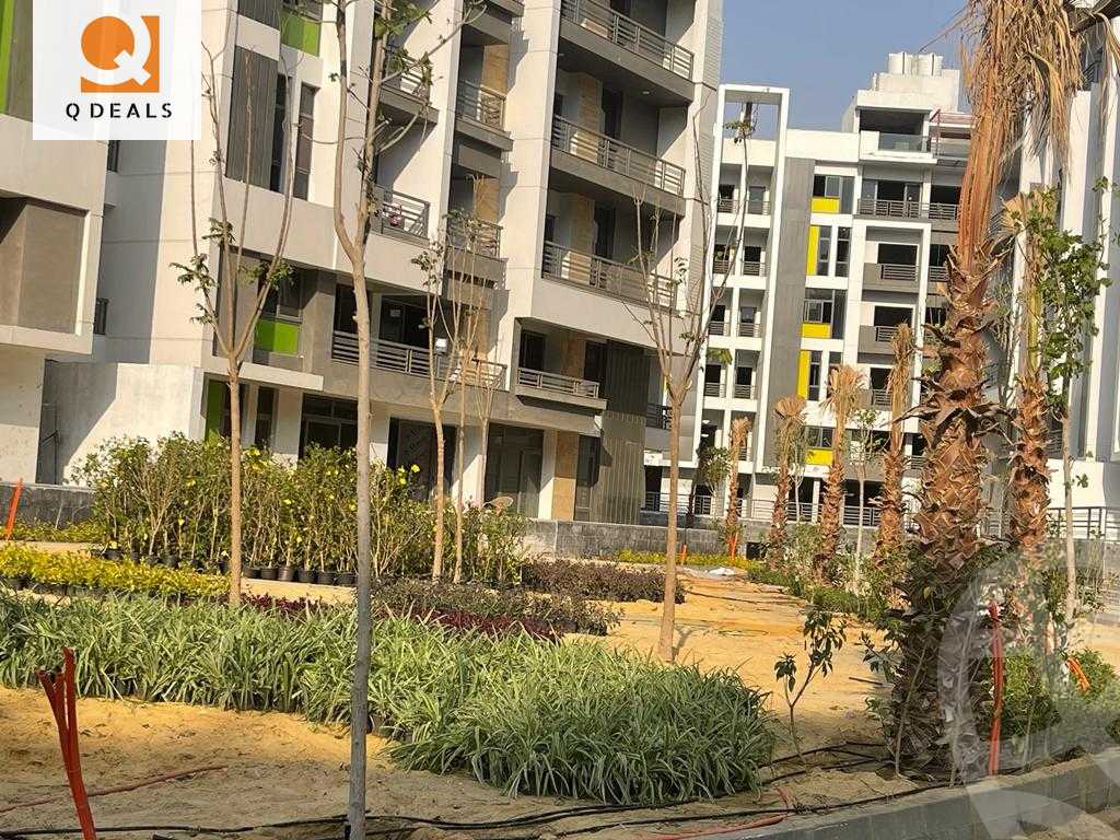 https://aqarmap.com.eg/en/listing/5390236-for-sale-cairo-new-cairo-compounds-dh-ykwn-ryzdns-styl-hwm