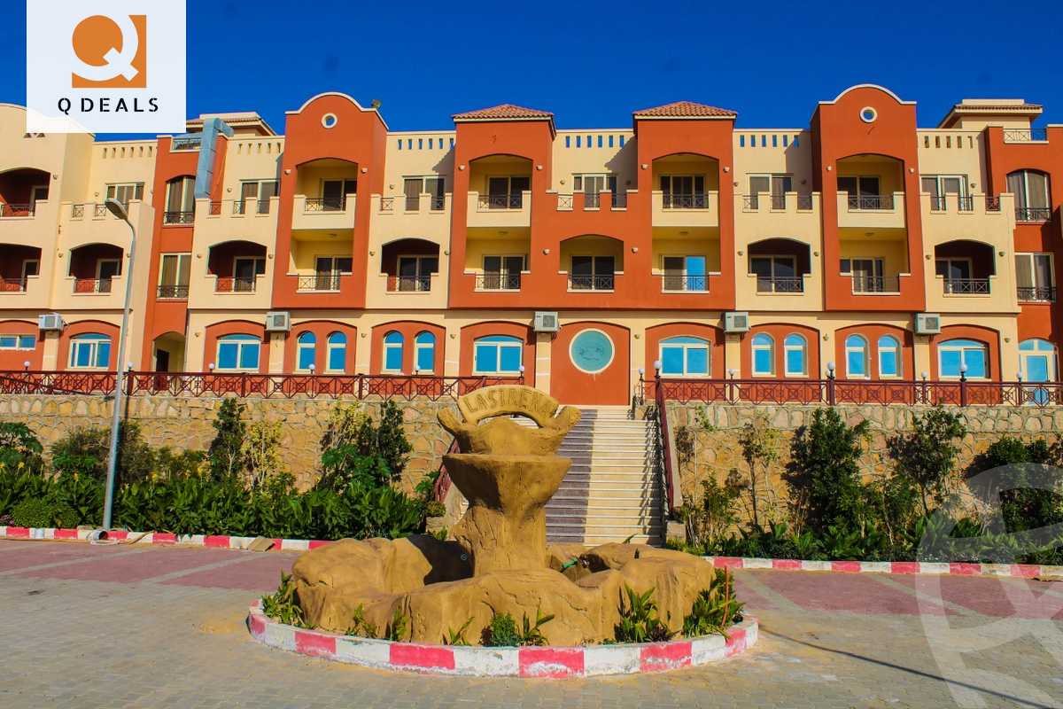 https://aqarmap.com.eg/ar/listing/4018322-for-sale-ain-elsokhna-resorts-lsyryn-blm-bytsh