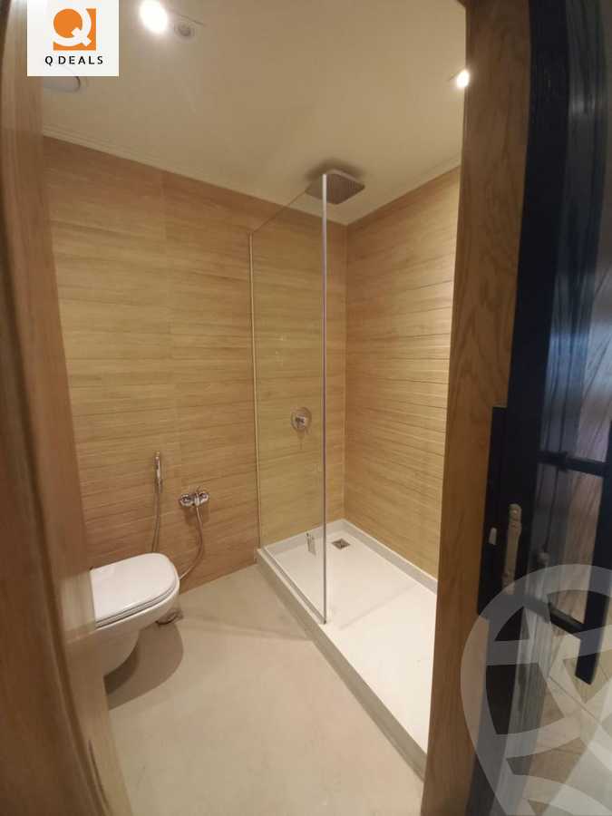 https://aqarmap.com.eg/en/listing/4189407-for-sale-cairo-new-cairo-compounds-mountain-view-hyde-park