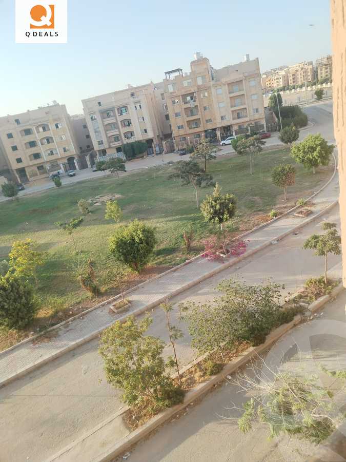 https://aqarmap.com.eg/ar/listing/4202690-for-sale-cairo-new-cairo-south-investors-mohammed-nagib-axis-st