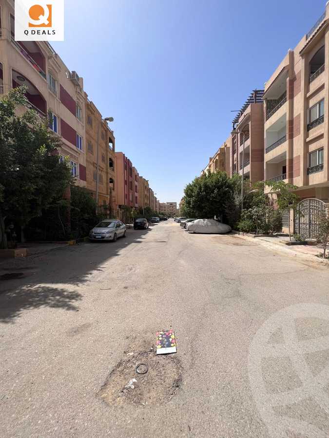 https://aqarmap.com.eg/en/listing/4326100-for-sale-cairo-new-cairo-south-investors-mohammed-nagib-axis-st