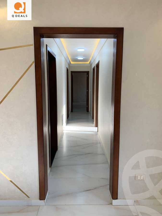 https://aqarmap.com.eg/en/listing/4383439-for-rent-cairo-new-cairo-compounds-the-square