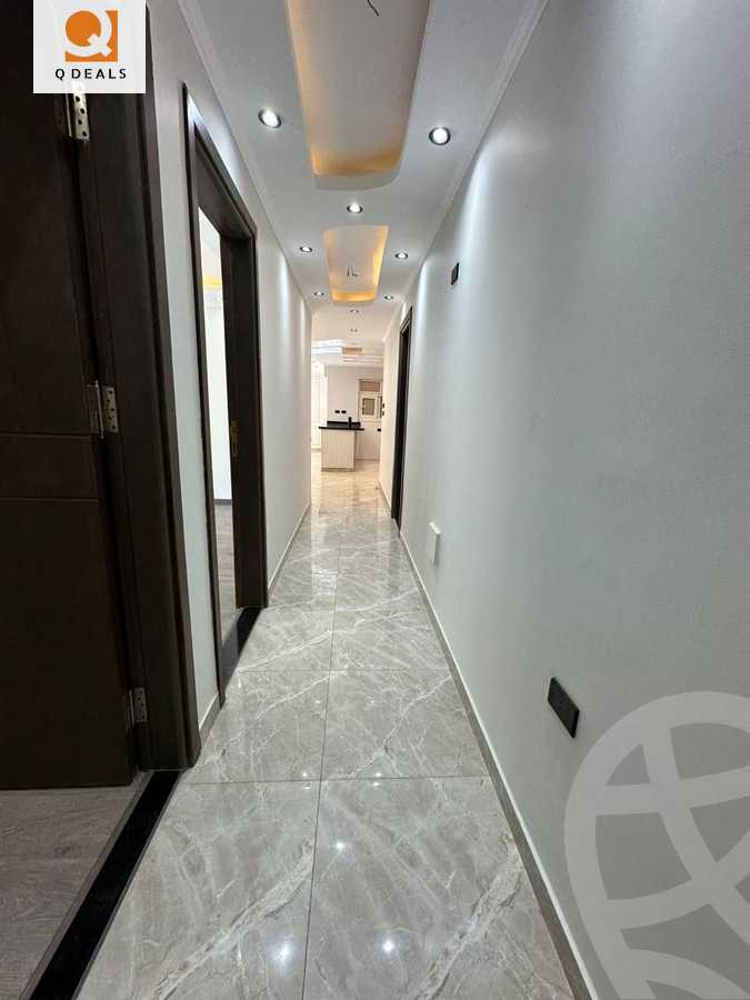 https://aqarmap.com.eg/ar/listing/5405365-for-sale-cairo-new-cairo-compounds-mwrd-fq-llttwyr