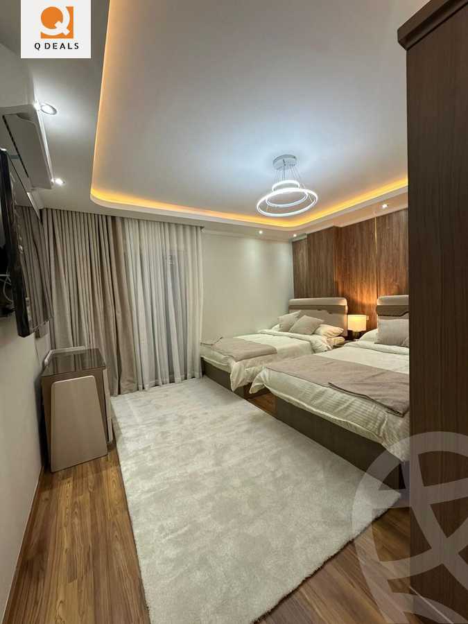 https://aqarmap.com.eg/ar/listing/5436896-for-sale-cairo-new-cairo-compounds-mwrd-fq-llttwyr