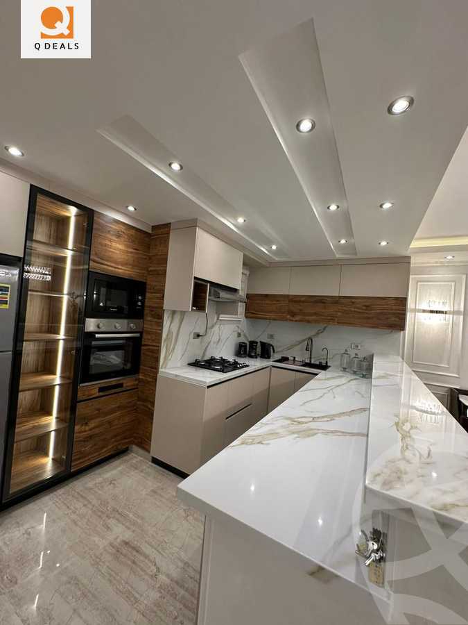 https://aqarmap.com.eg/ar/listing/5436896-for-sale-cairo-new-cairo-compounds-mwrd-fq-llttwyr