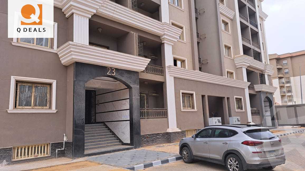 https://aqarmap.com.eg/en/listing/5713445-for-sale-cairo-new-cairo-compounds-town-residence