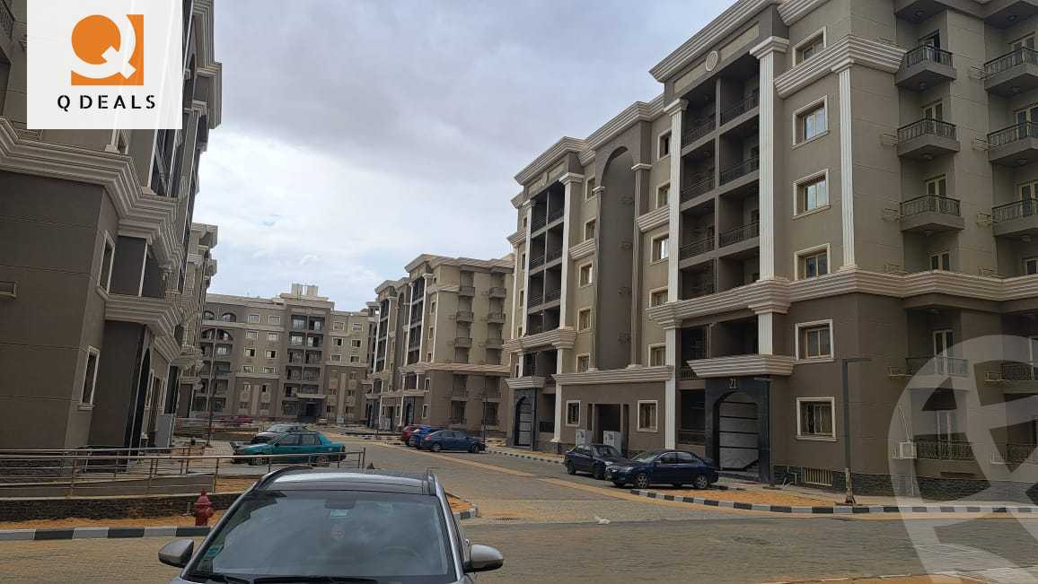 https://aqarmap.com.eg/en/listing/5713445-for-sale-cairo-new-cairo-compounds-town-residence
