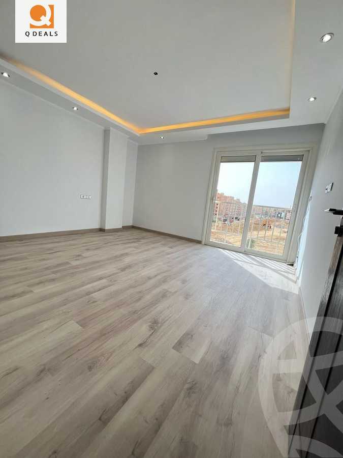 https://aqarmap.com.eg/ar/listing/5867409-for-sale-cairo-new-cairo-compounds-mwrd-fq-llttwyr
