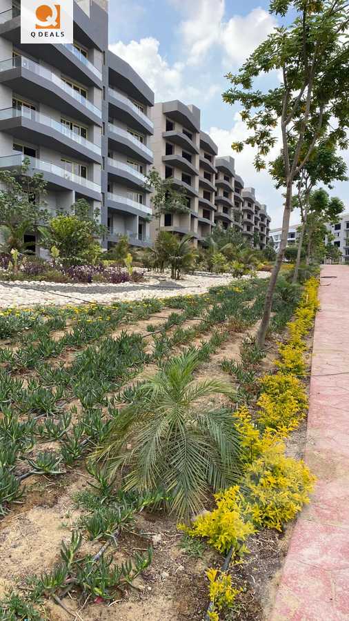 https://aqarmap.com.eg/en/listing/5889492-for-sale-cairo-new-cairo-lmstqbl-syty-compounds-zyzyny-lmstqbl-rdk-llttwyr