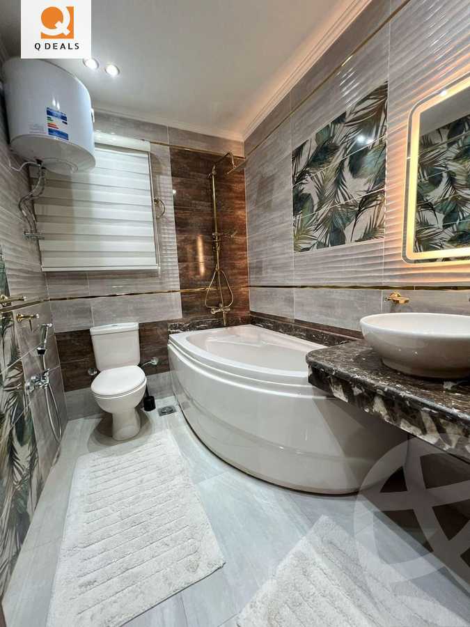 https://aqarmap.com.eg/en/listing/5986057-for-sale-cairo-new-cairo-compounds-mwrd-fq-llttwyr
