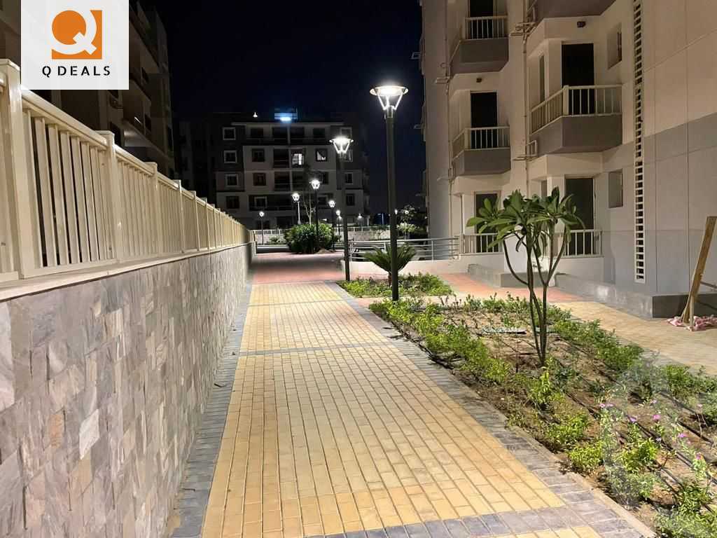 https://aqarmap.com.eg/en/listing/5986864-for-sale-cairo-new-cairo-compounds-jyd