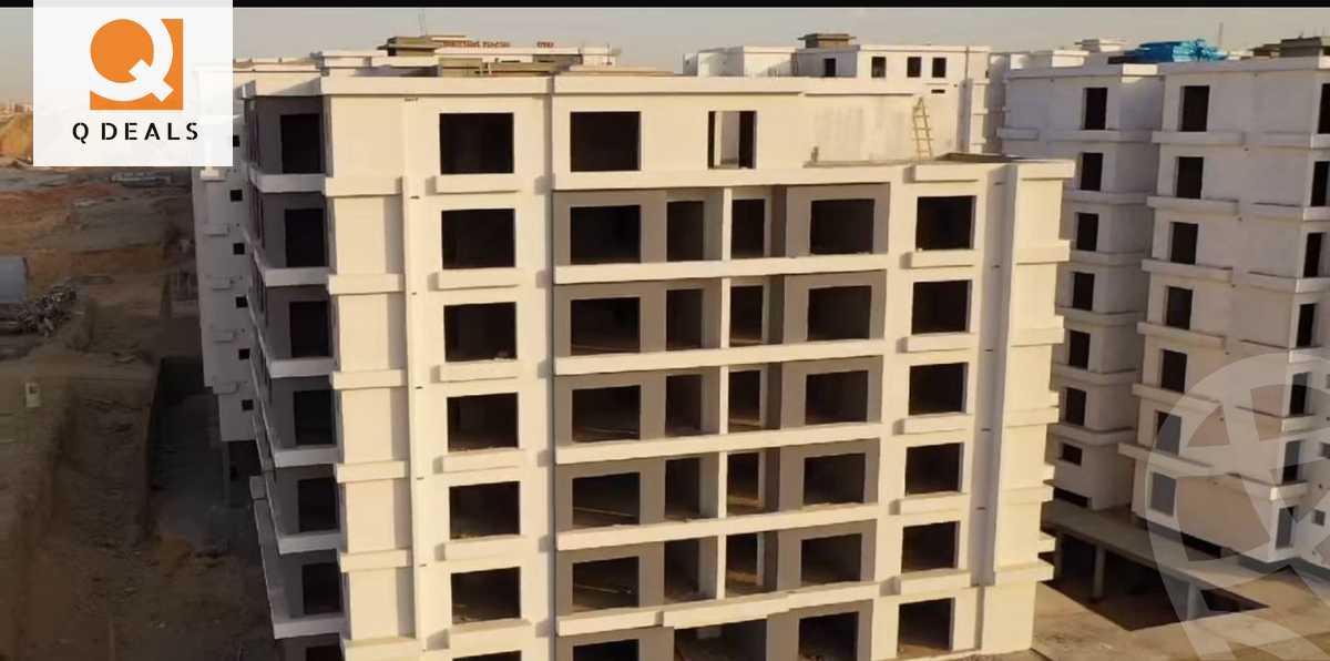 https://aqarmap.com.eg/ar/listing/6001470-for-sale-cairo-new-cairo-compounds-kmbwnd-kryk-twn-il-cazar