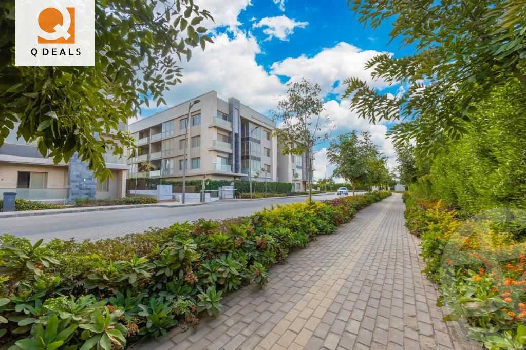 https://aqarmap.com.eg/en/listing/6043532-for-sale-cairo-new-cairo-compounds-moon-valley-2