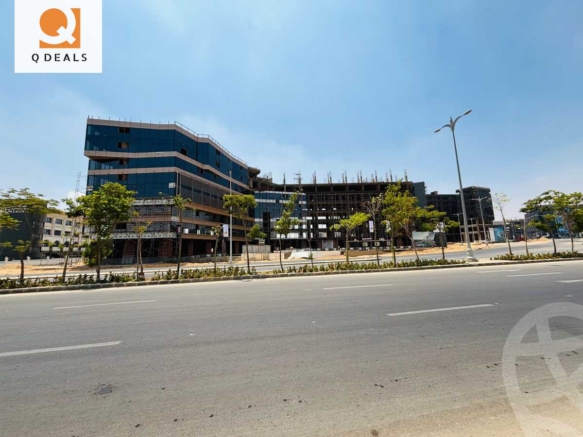 https://aqarmap.com.eg/en/listing/6241773-for-sale-cairo-new-administrative-capital-mu23-tyfny-mwl-bylrz-kwnstrkshn