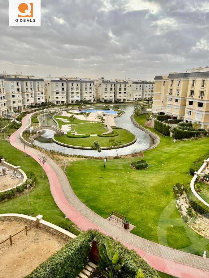 https://aqarmap.com.eg/ar/listing/6278221-for-sale-cairo-new-cairo-compounds-mountain-view-hyde-park