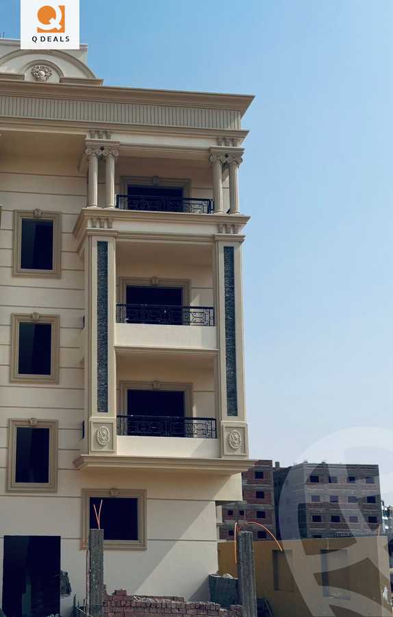 https://aqarmap.com.eg/en/listing/6384738-for-sale-cairo-new-cairo-bait-el-watan-south-suez-road-el-hay-el-takmely