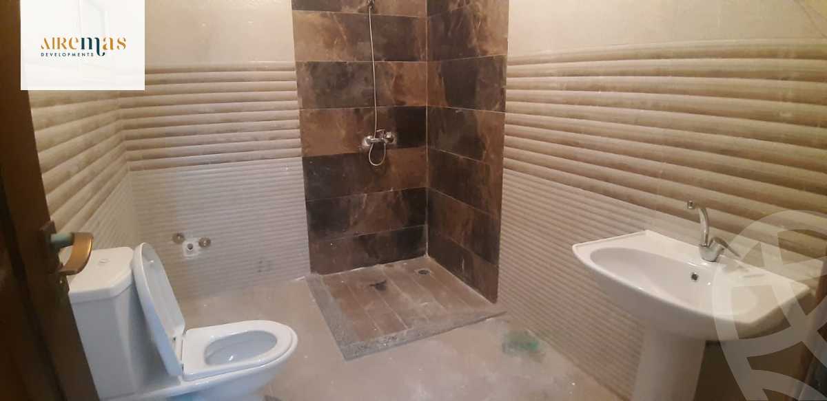 https://aqarmap.com.eg/ar/listing/3807810-for-sale-cairo-el-sheikh-zayed-city-el-hay-el-thaleth-ashaer-area-1-el-salam-st